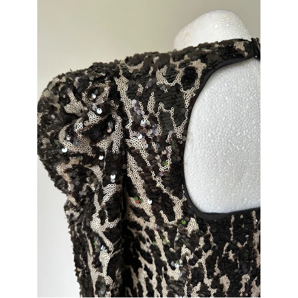 VERY Sequin Puff Shoulder Cut Out Back Blouse Size 8 Lined - Picture 5 of 5